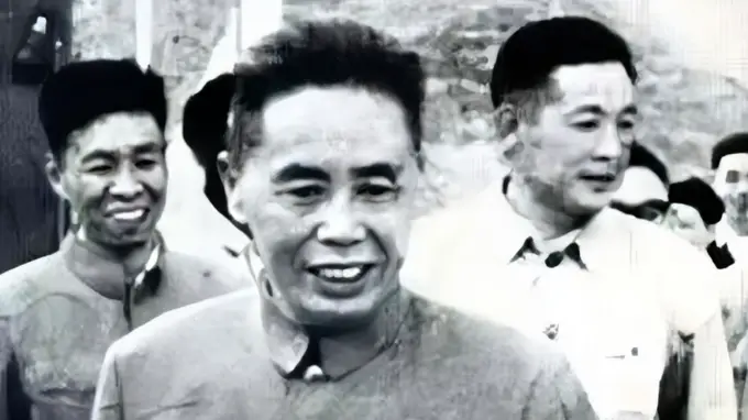 谢富治上将去世前拉住陈康的手,含泪提出一个要求:我没干坏事,你帮我作证