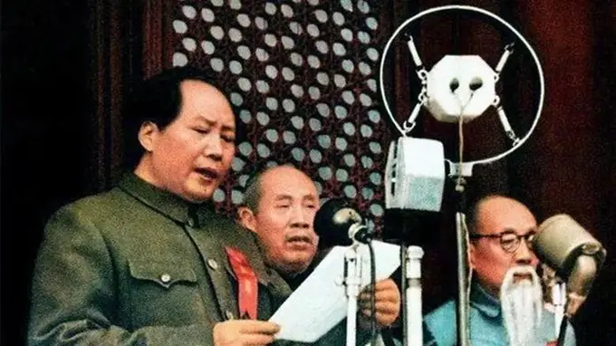 除了周恩来谁还有资格当总理?毛主席说出一人名字,众人双手赞成