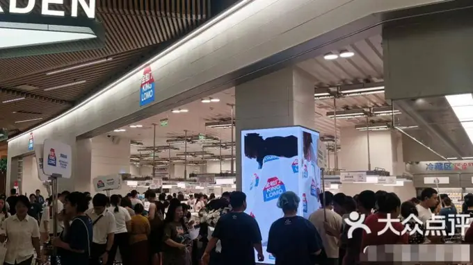 门店月销超600万，赵一鸣、绝味都在抢，新鲜零食是风口还是泡沫？