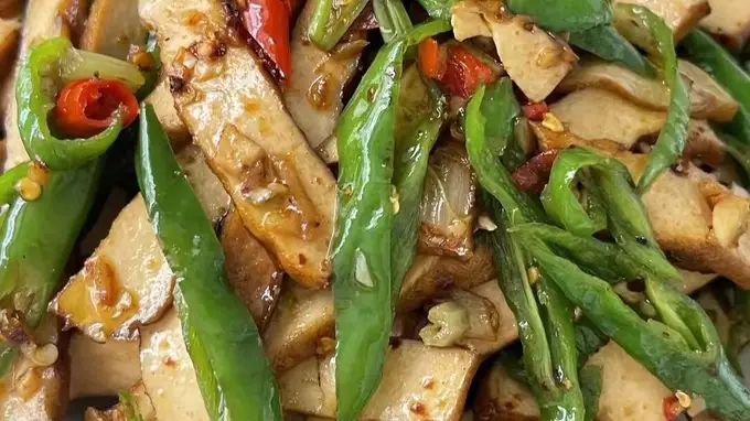 家常下饭绝配!鲜辣小炒香干比肉还香