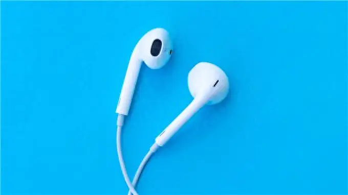 热搜第一！到底是谁带头取消了有线耳机 网友：耳机线才是灵魂