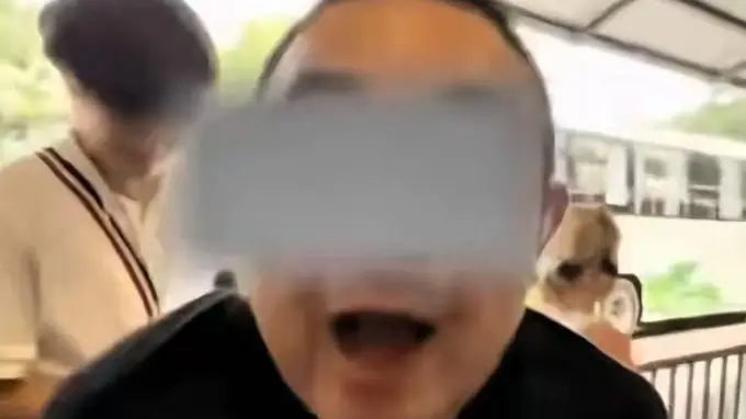 北京导游辱骂游客后续：拘留只是开始，还要面临多重处罚 饭碗难保