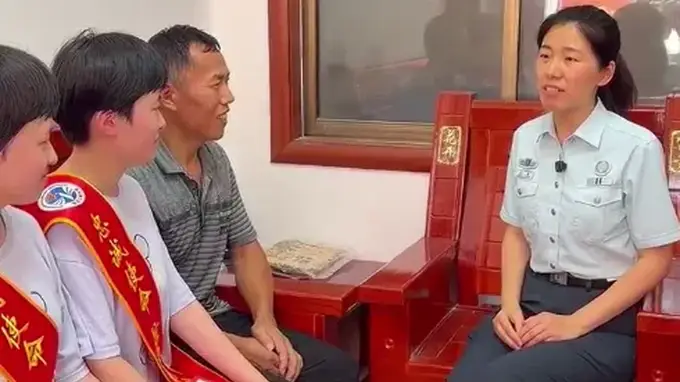 “001号”“002号”军校录取通知书,山东这对双胞胎姐妹收到了!