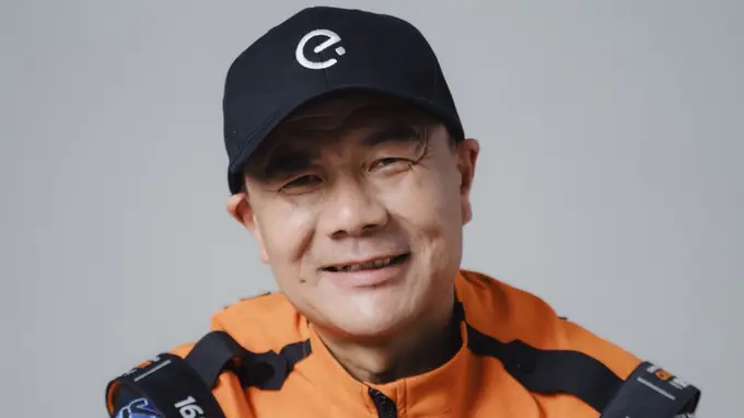 淘宝闪购城市骑士代言人王计兵 获得鲁迅文学奖