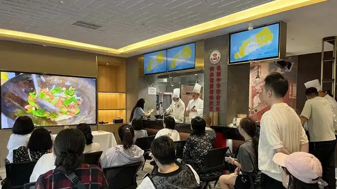 迎泽区总工会举办“名厨教做家常菜”第三期培训活动