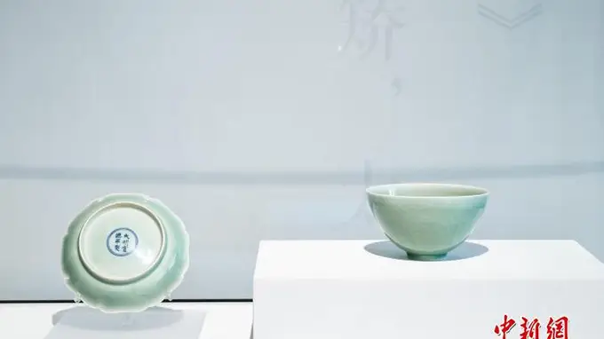 瓷韵玻光:外滩双展共奏东西方美学交响