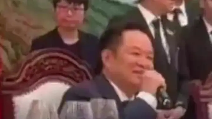 泰国总理阿努廷访华期间唱中文歌《甜蜜蜜》引关注