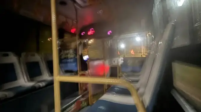 西岭雪山深夜启动索道 四分钟极速响应紧急求助旅客下山