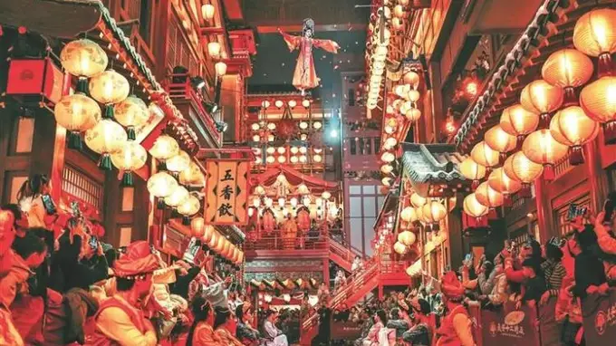 文旅融合演绎“中式浪漫”