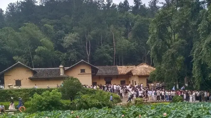 古志华：在 韶 山