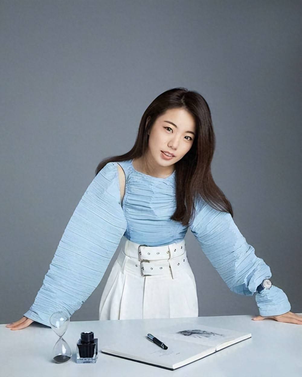 贾平凹也没想到，他苦心捧起来的女儿，如今会被蒋方舟给拖下水