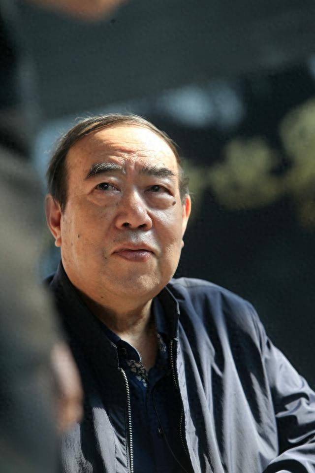 贾浅浅被顶格处分，贾平凹遗书曝光：宁可将我暴尸，不可亏了我娃